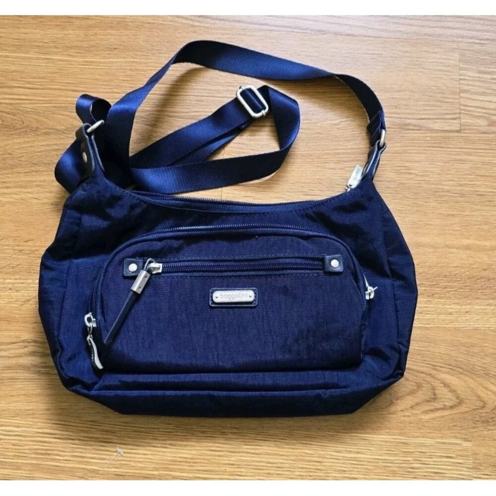 BAGGALLINI Everyday AntiTheft RFID protection nylon crossbody Dark Blue - Picture 2 of 13